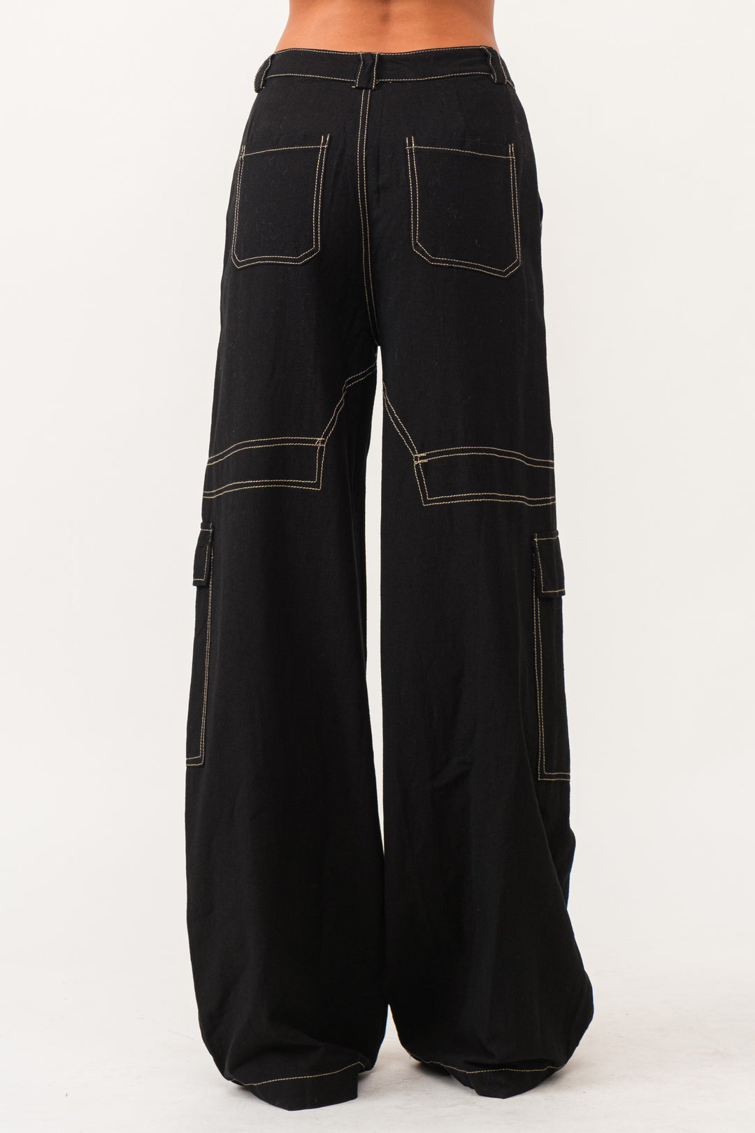 Carli High-Waist Contrast-Stitch Linen Cargo Pants - Black