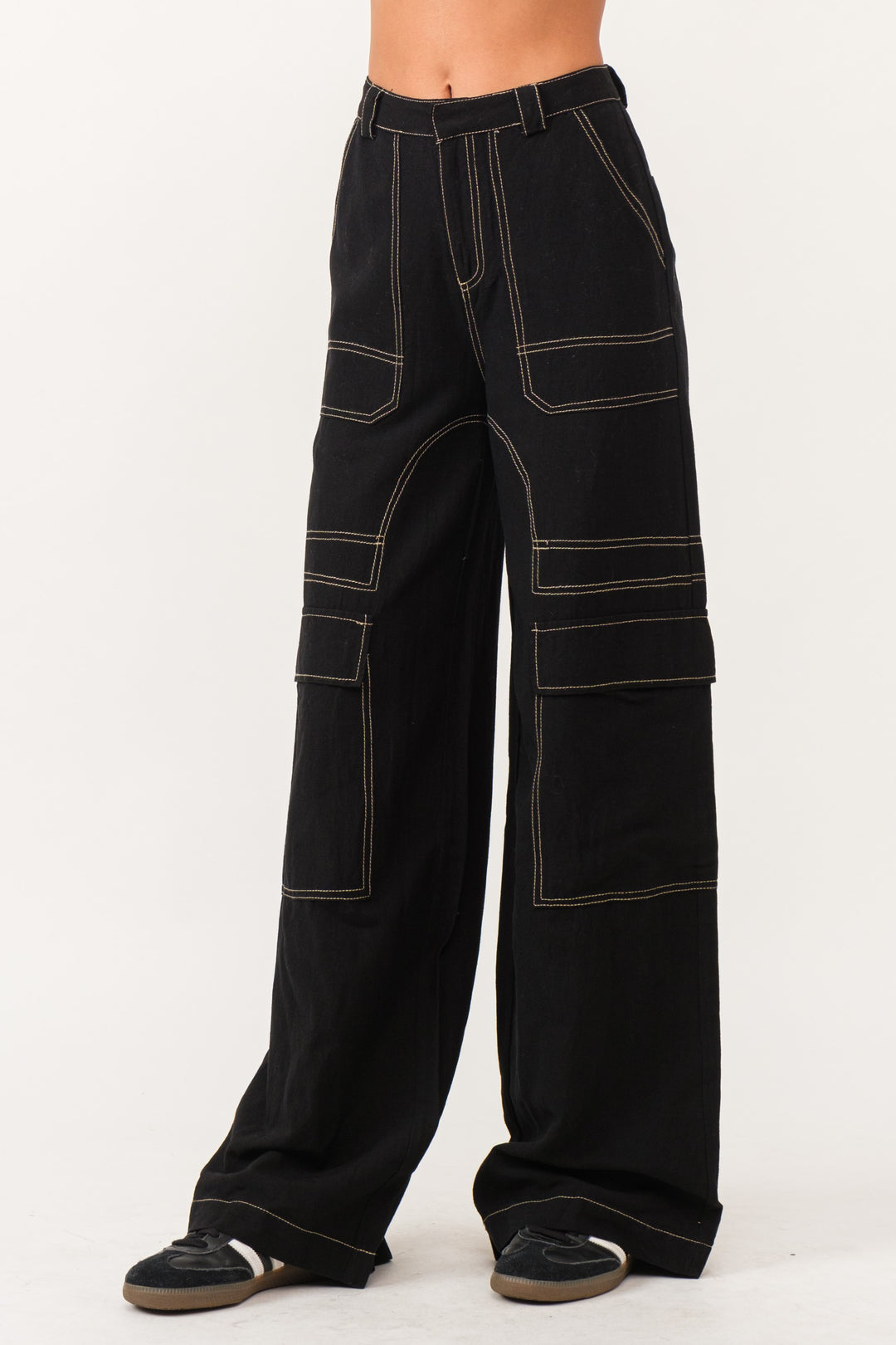 Carli High-Waist Contrast-Stitch Linen Cargo Pants - Black