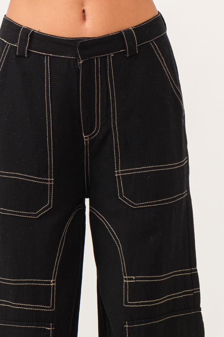 Carli High-Waist Contrast-Stitch Linen Cargo Pants - Black