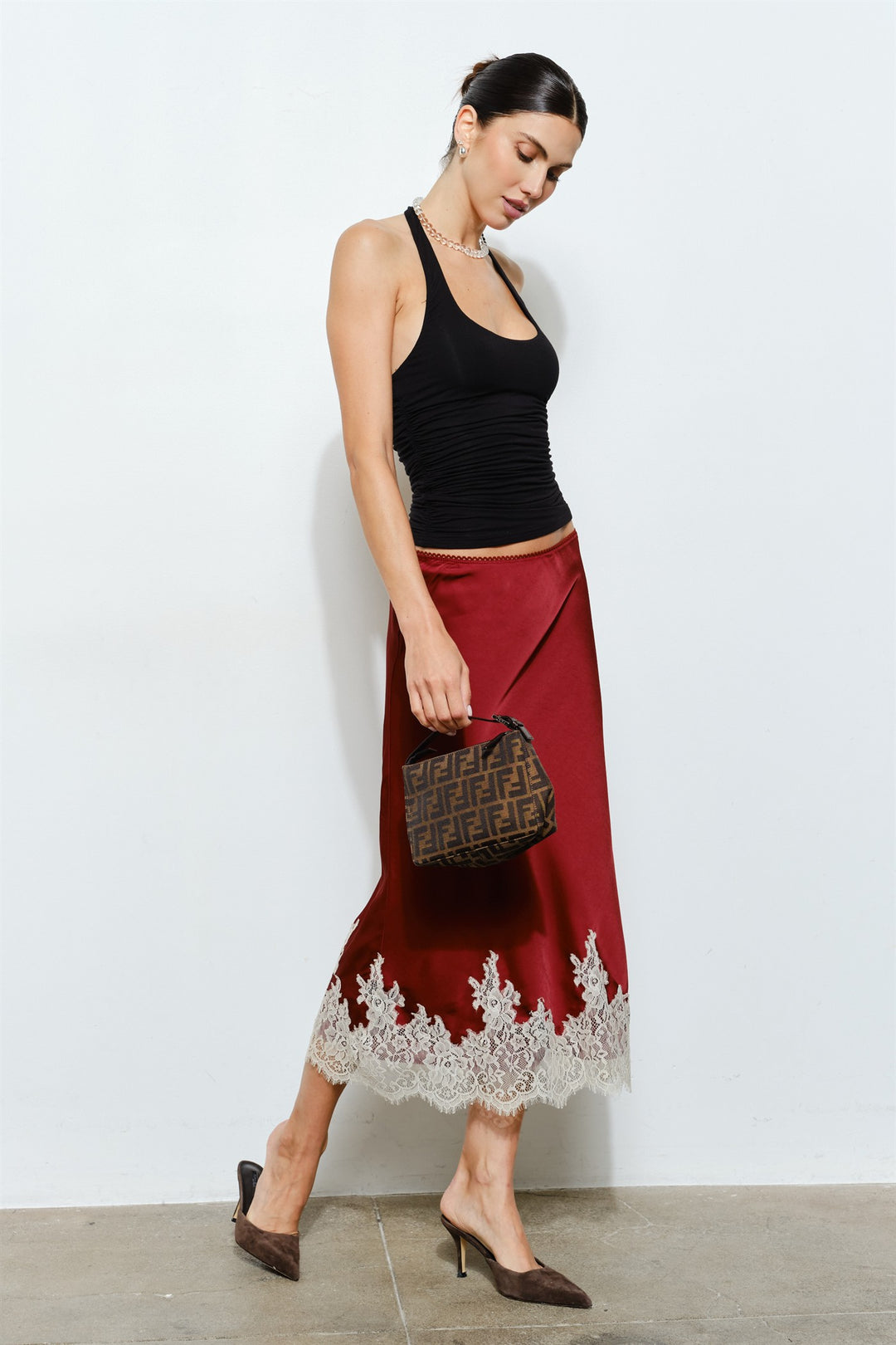 LC2481T_BLACK_4610331