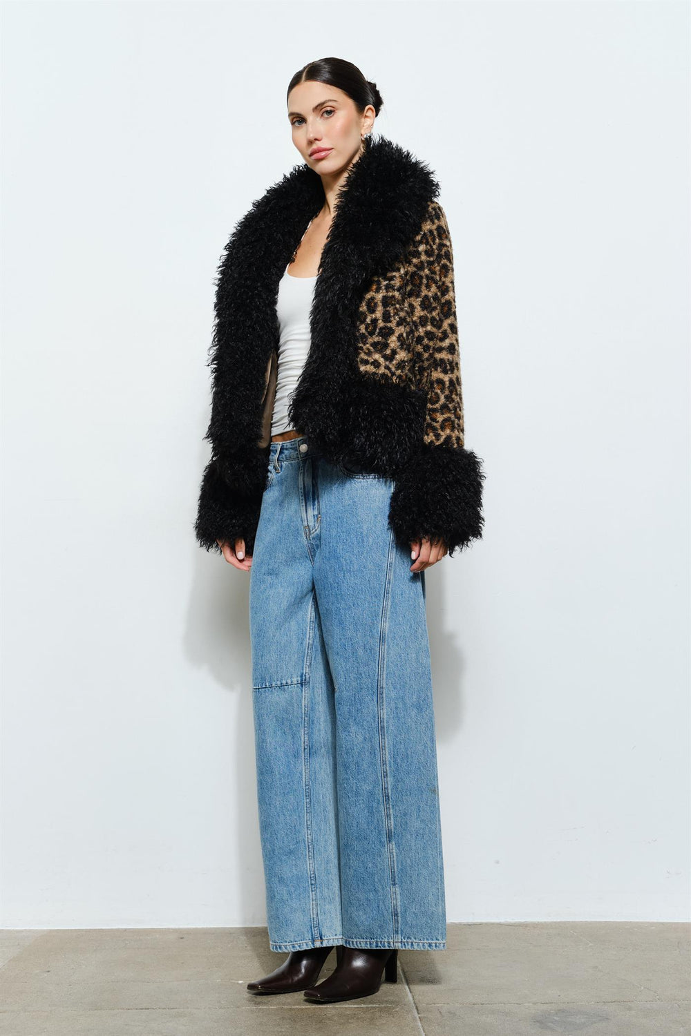 LC2494J_LEOPARD_4832248