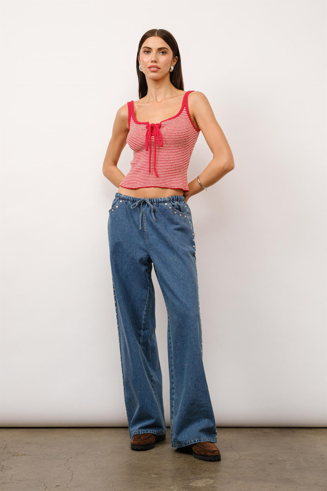 LC2311T_RED_4143818