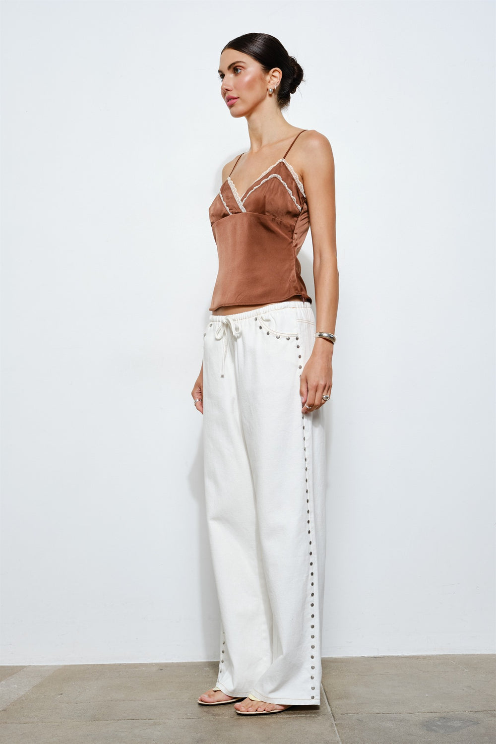 LC2299T_BROWN_4419293