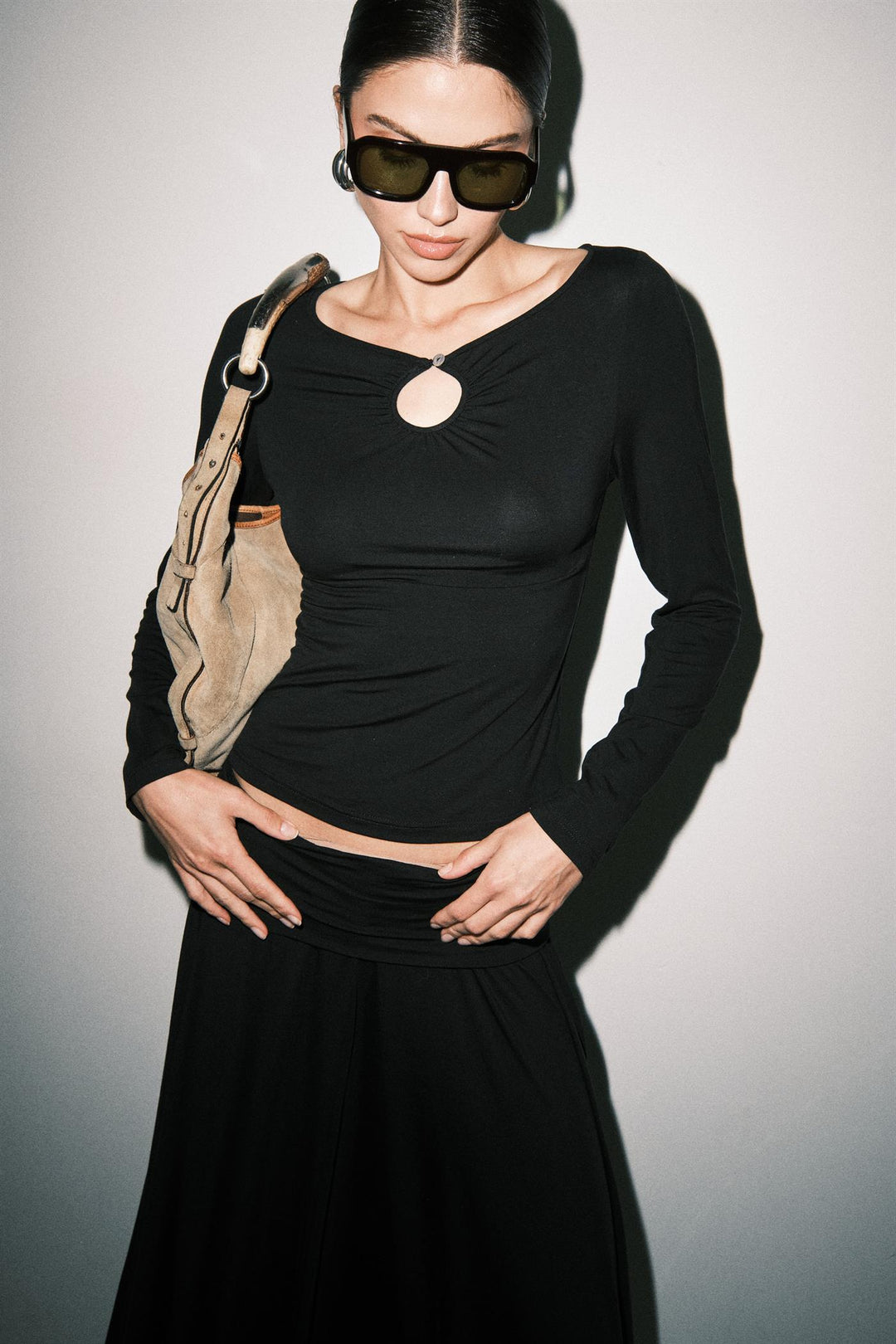 LD3156T_BLACK_5871417