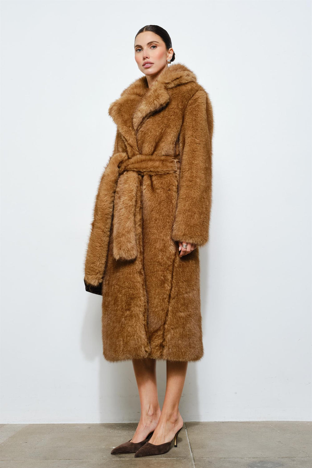 LC2498J_WALNUT_4832253