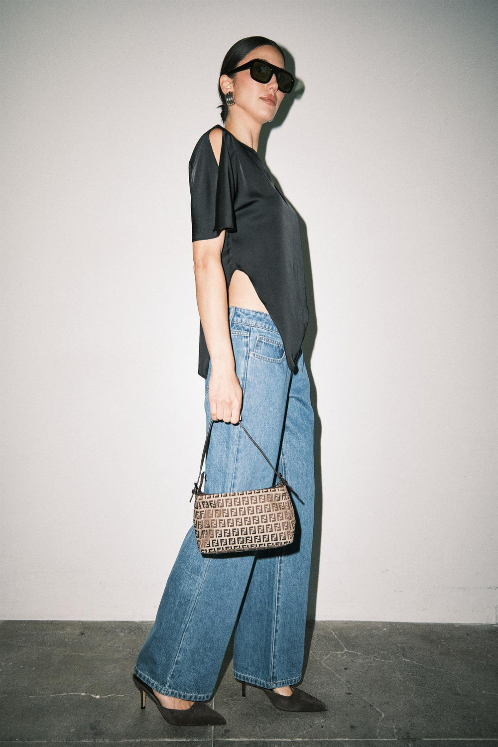 LD3265T_BLACK_5871443