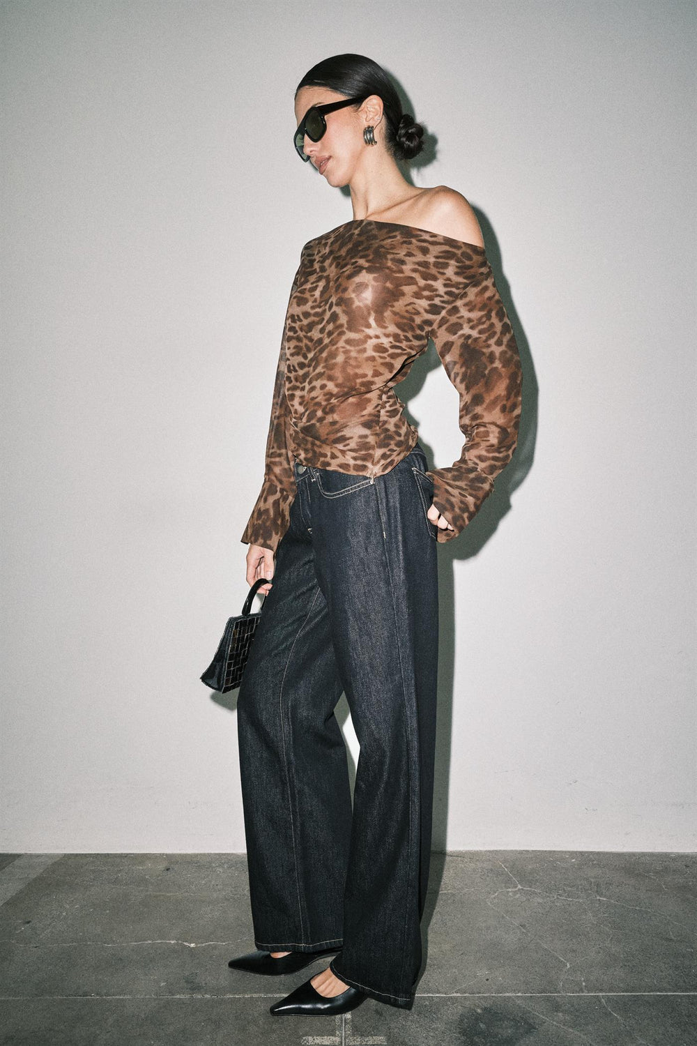 LC3031T_LEOPARD_5782791