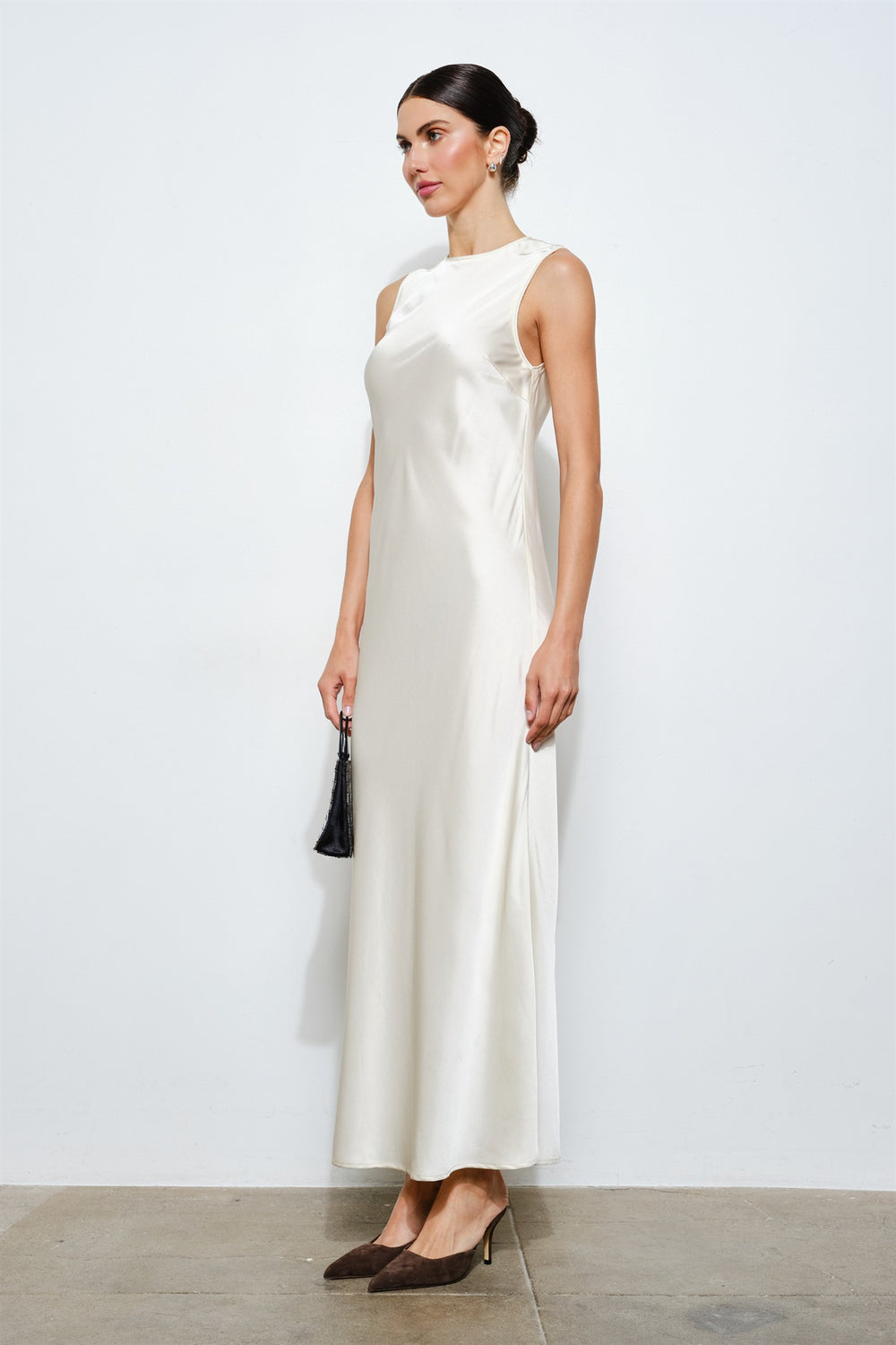 LC2272D_IVORY_4419276