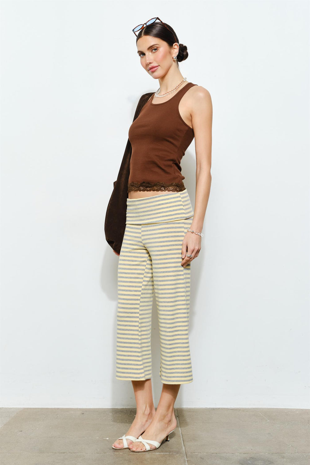 LC2937T_BROWN_5350329