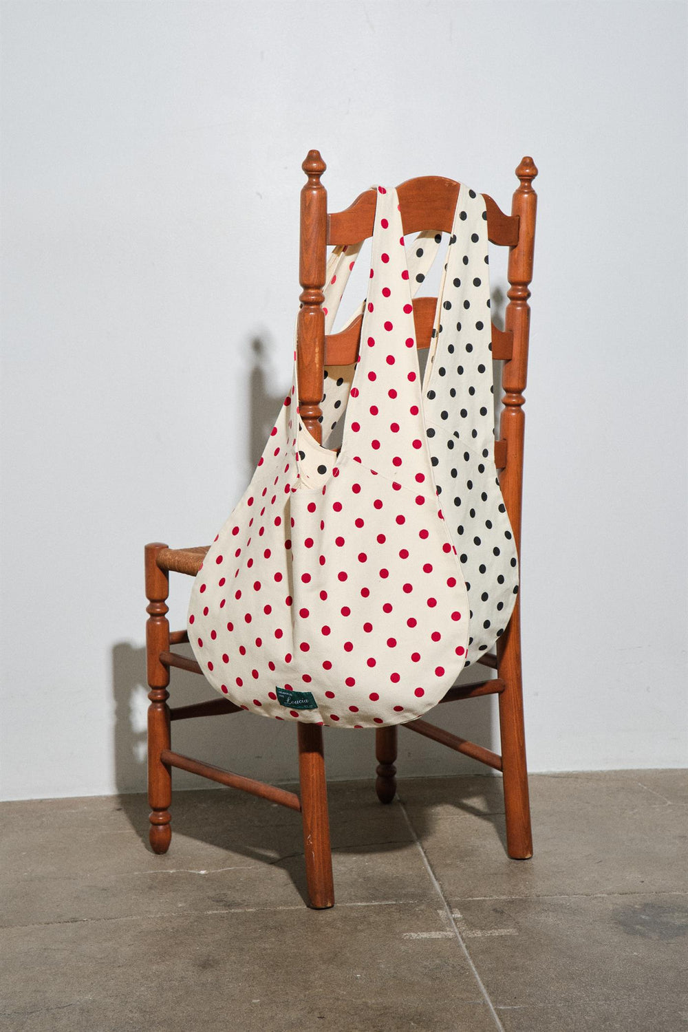 LC2656A_REDPOLKADOT_5535955